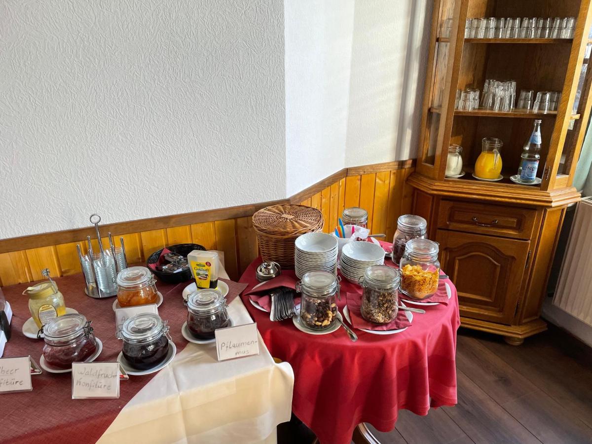 Gasthof Zum Baren Hotel Gernrode  Esterno foto